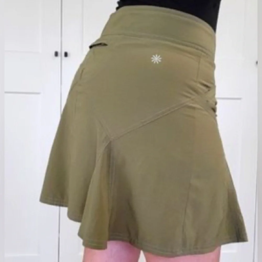 Athleta Olive Green Hiking Travel Skirt | 14